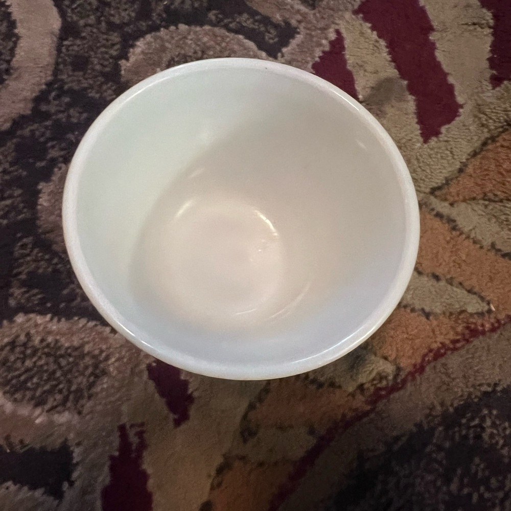 Small Pyrex Vintage bowl - Picture 2 of 3